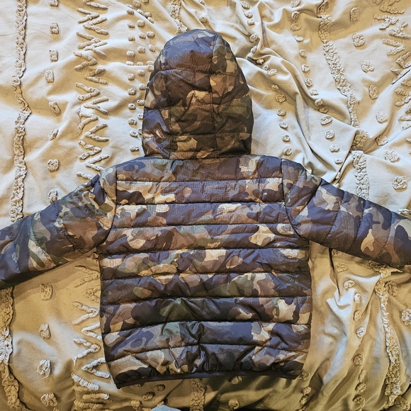 Toddler Boys Nike Puffer Jacket with hood - Picture 1 of 3